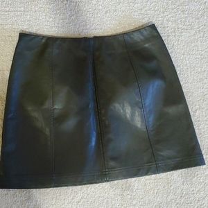 Woman's vegan leather skirt with back zipper